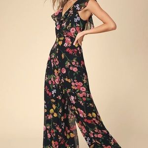 NWT Lulu’s Floral Print Ruffle Jumpsuit